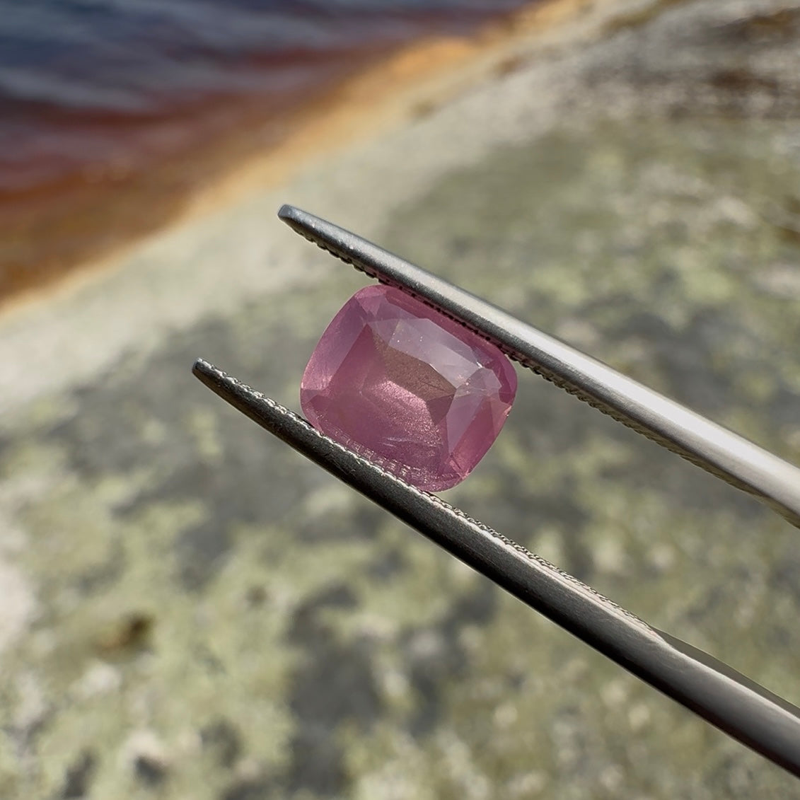 1.69ct Mahange Spinel