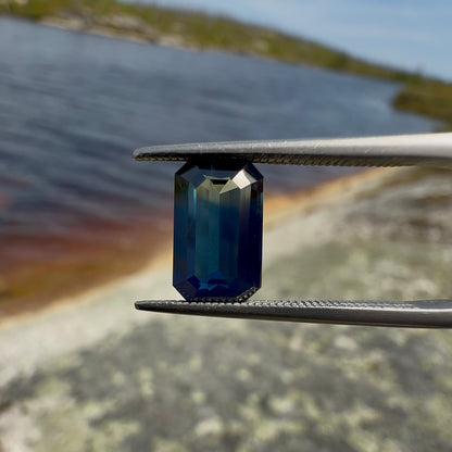 3.27ct Bicolour Sapphire